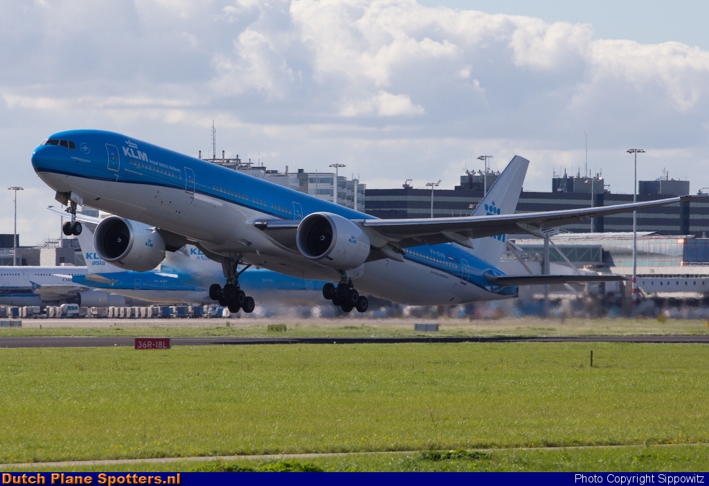 PH-BVN Boeing 777-300 KLM Royal Dutch Airlines by Sippowitz