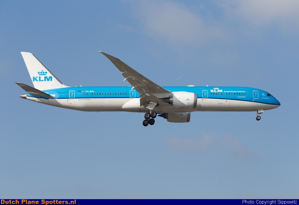 PH-BHD Boeing 787-9 Dreamliner KLM Royal Dutch Airlines by Sippowitz