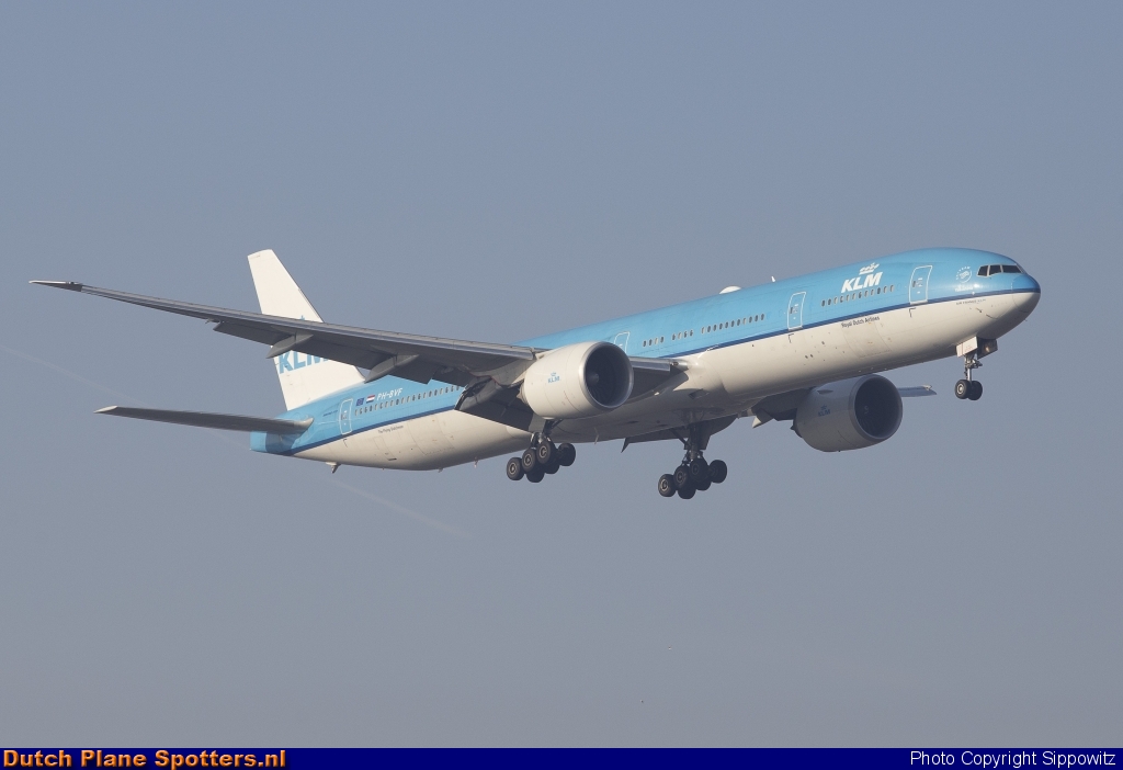 PH-BVF Boeing 777-300 KLM Royal Dutch Airlines by Sippowitz