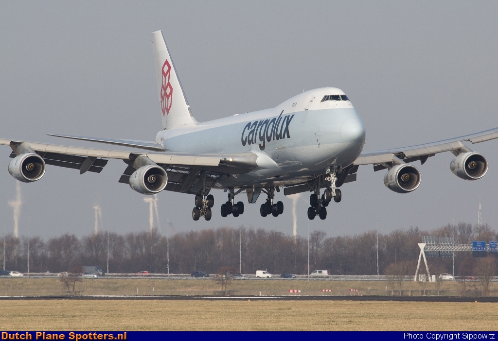 LX-FCL Boeing 747-400 Cargolux by Sippowitz