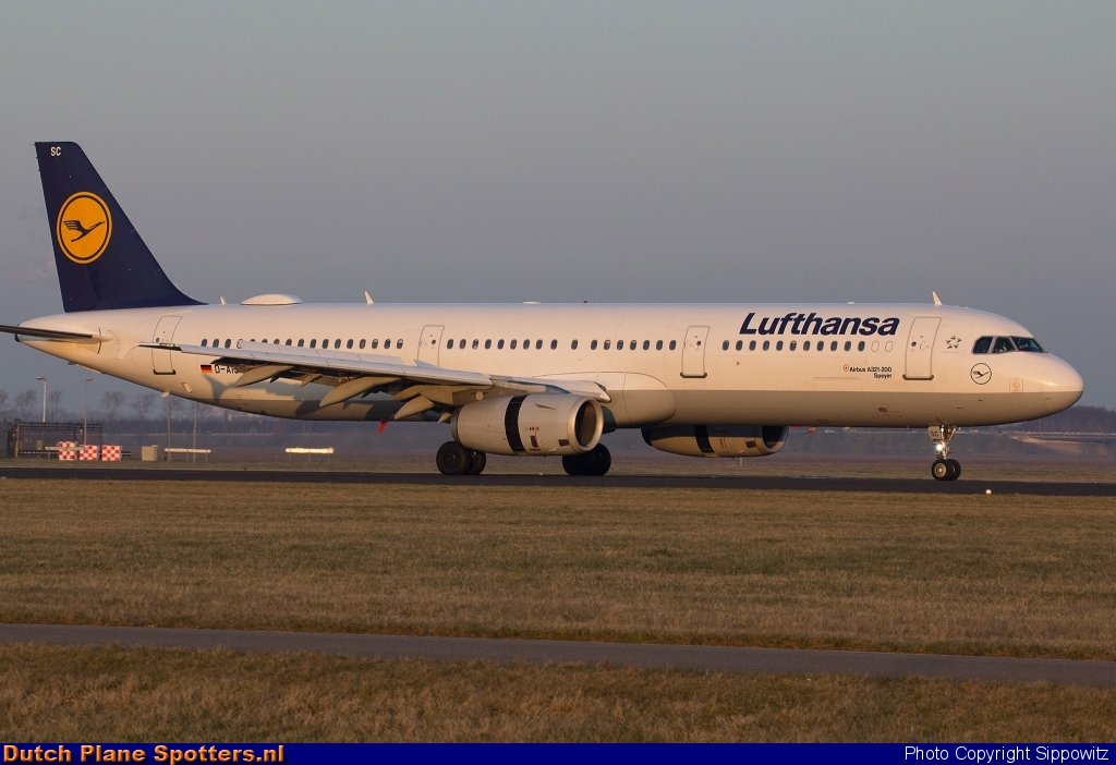 D-AISC Airbus A321 Lufthansa by Sippowitz