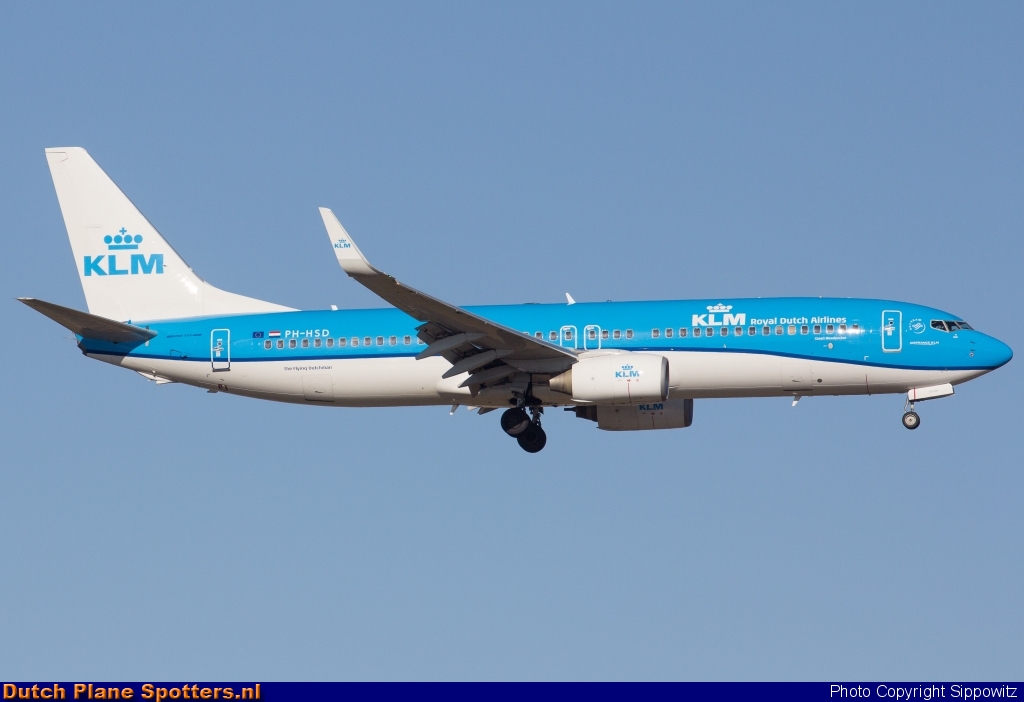 PH-HSD Boeing 737-800 KLM Royal Dutch Airlines by Sippowitz