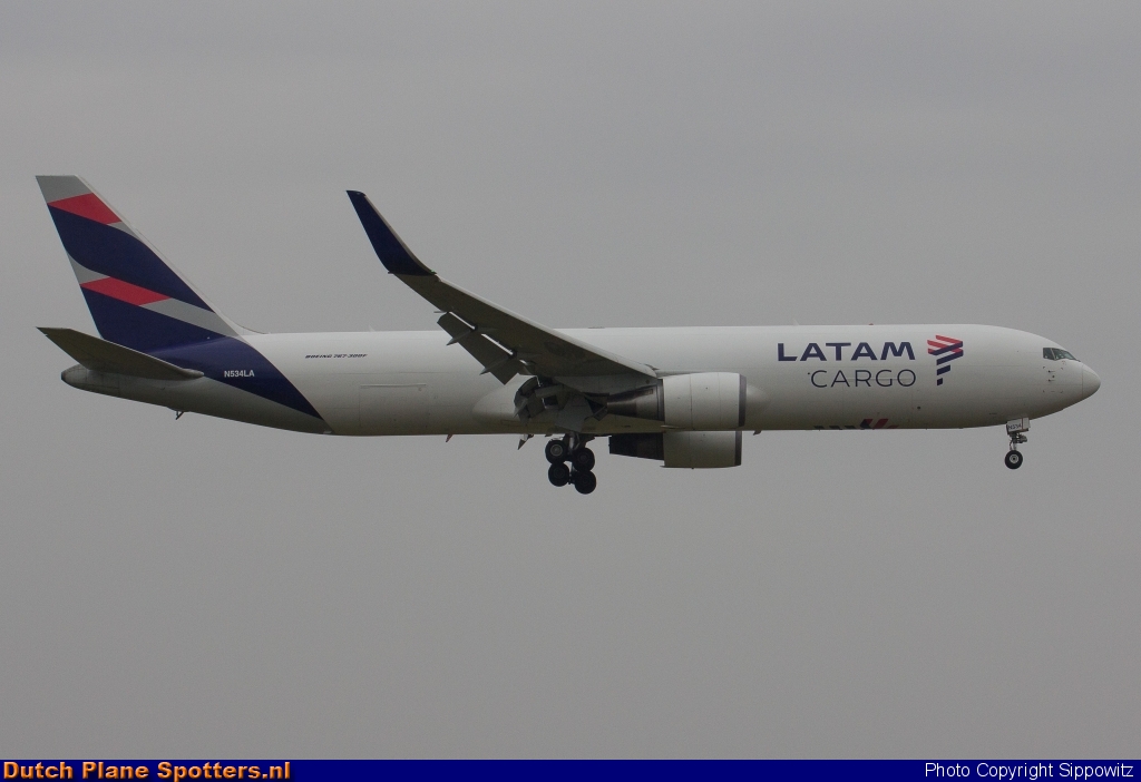 N534LA Boeing 767-300 LATAM Cargo by Sippowitz