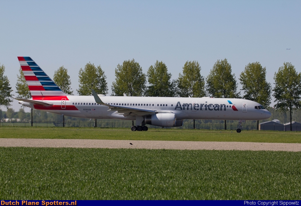 N186AN Boeing 757-200 American Airlines by Sippowitz