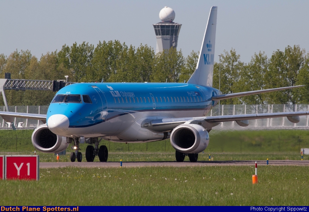 PH-EZG Embraer 190 KLM Cityhopper by Sippowitz
