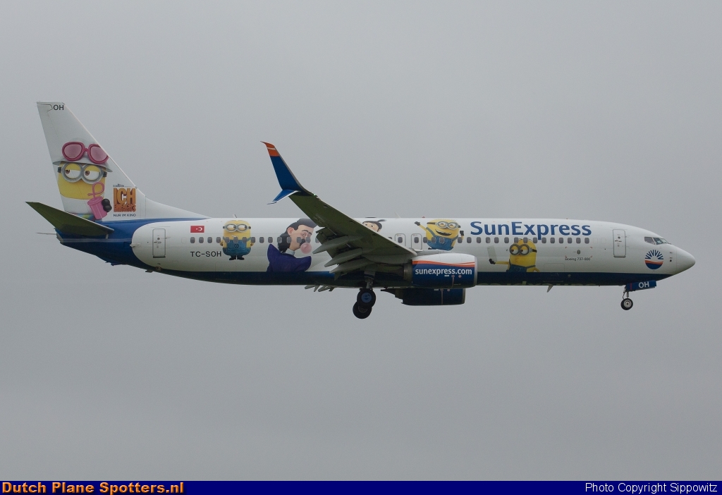 TC-SOH Boeing 737-800 SunExpress by Sippowitz