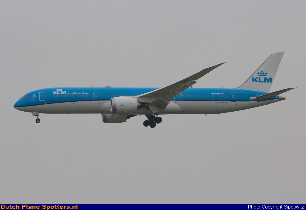 PH-BHM Boeing 787-9 Dreamliner KLM Royal Dutch Airlines by Sippowitz