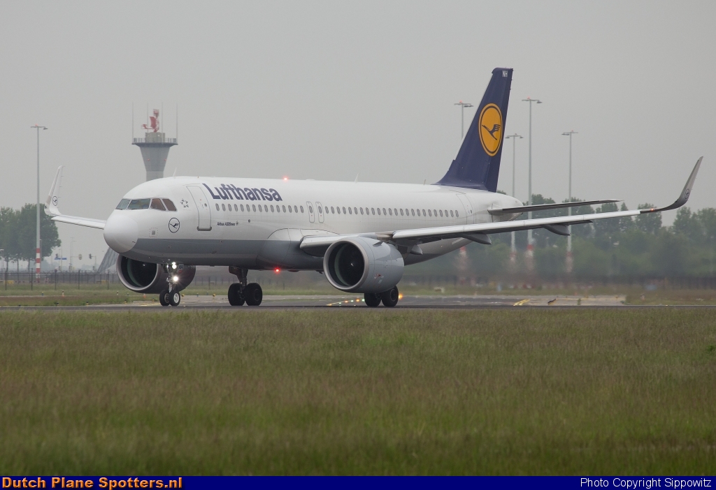 D-AINH Airbus A320neo Lufthansa by Sippowitz