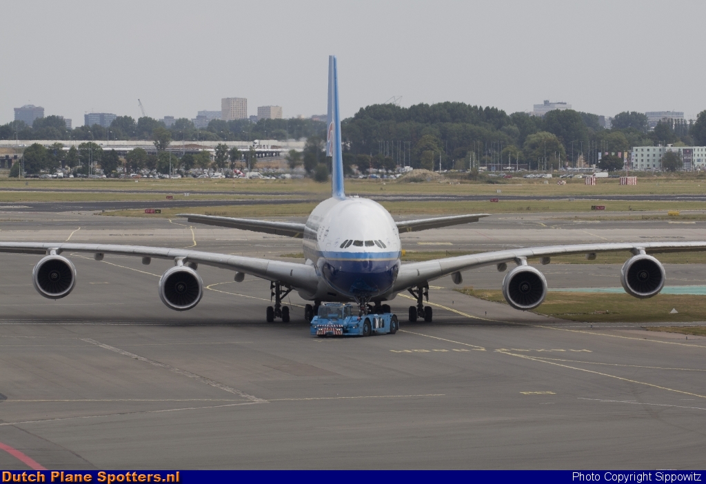 B-6137 Airbus A380-800 China Southern by Sippowitz