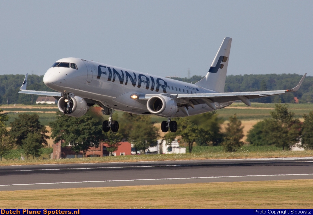 OH-LKF Embraer 190 Finnair by Sippowitz