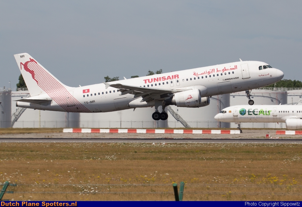 TS-IMR Airbus A320 Tunisair by Sippowitz