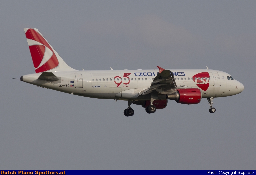 OK-NEO Airbus A319 CSA Czech Airlines by Sippowitz