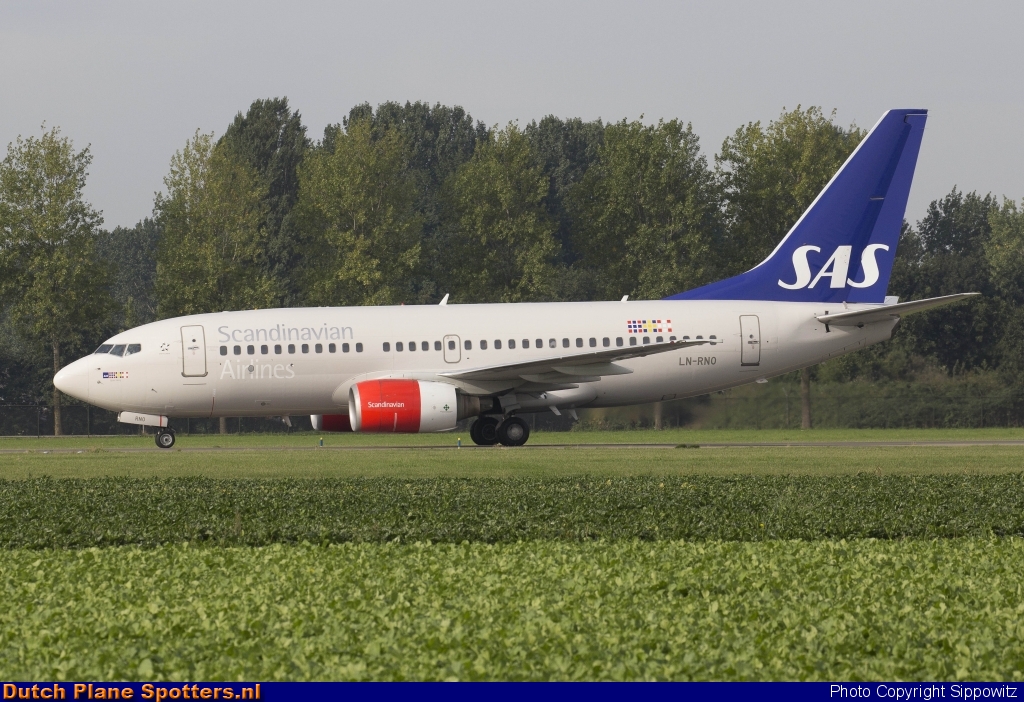 LN-RNO Boeing 737-700 SAS Scandinavian Airlines by Sippowitz