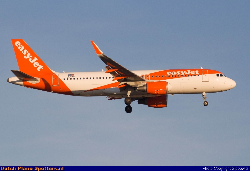 OE-ING Airbus A320 easyJet Europe by Sippowitz