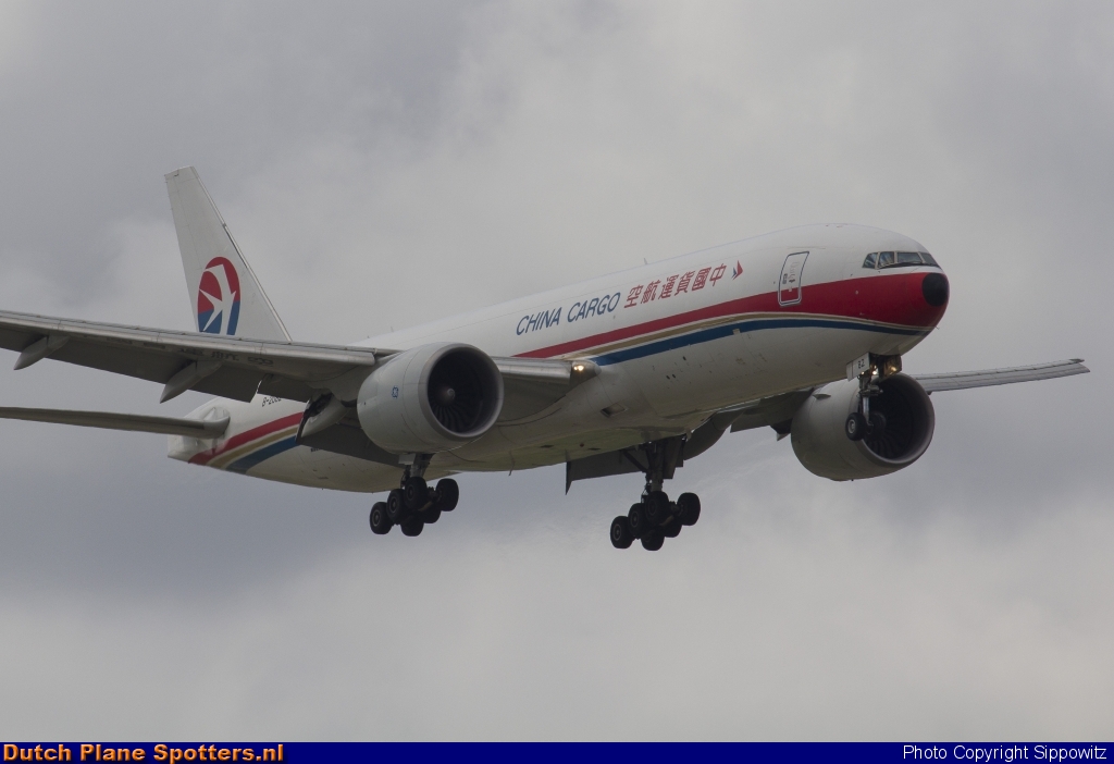 B-2082 Boeing 777-F China Cargo Airlines by Sippowitz