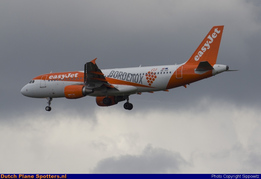 OE-ICF Airbus A320 easyJet Europe by Sippowitz