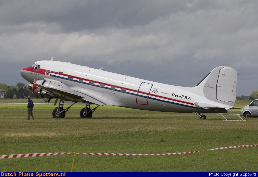 PH-PBA Douglas DC3 DDA Classic Airlines by Sippowitz