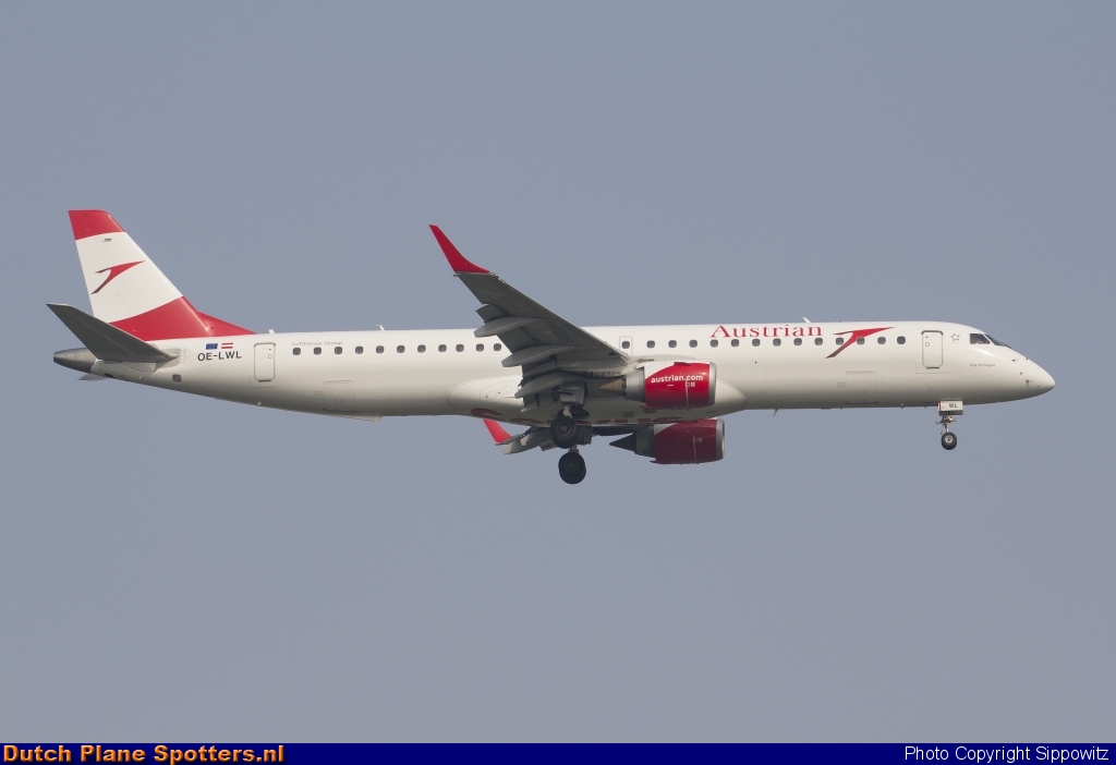 OE-LWL Embraer 195 Austrian Airlines by Sippowitz