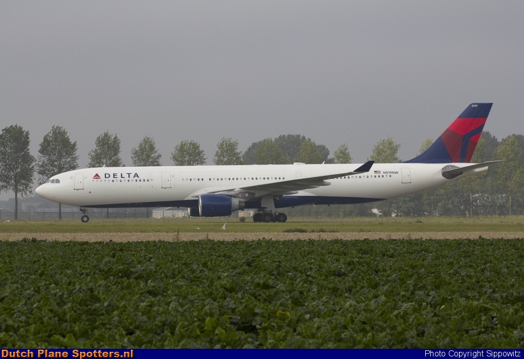 N819NW Airbus A330-300 Delta Airlines by Sippowitz