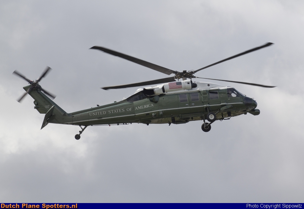 163261 Sikorsky VH-60N White Hawk MIL - US Marine Corps by Sippowitz