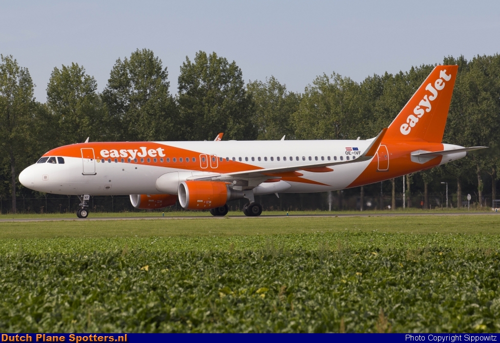 OE-IVF Airbus A320 easyJet Europe by Sippowitz