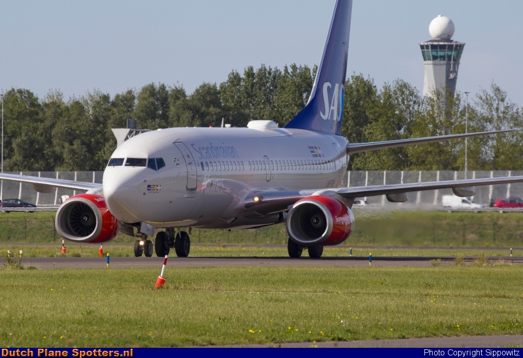 LN-TUM Boeing 737-700 SAS Scandinavian Airlines by Sippowitz