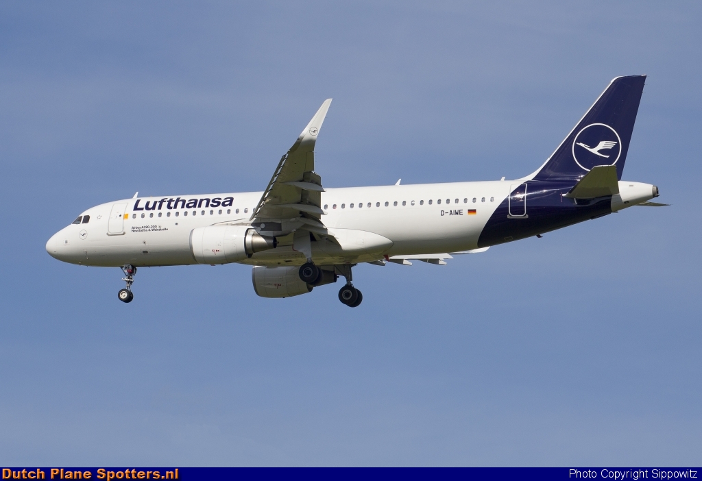 D-AIWE Airbus A320 Lufthansa by Sippowitz