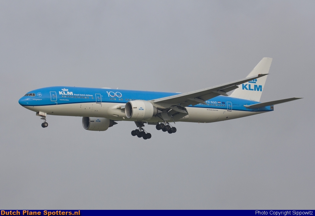 PH-BQD Boeing 777-200 KLM Royal Dutch Airlines by Sippowitz