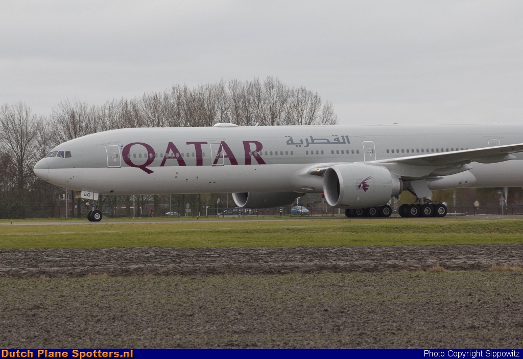 A7-BEO Boeing 777-300 Qatar Airways by Sippowitz