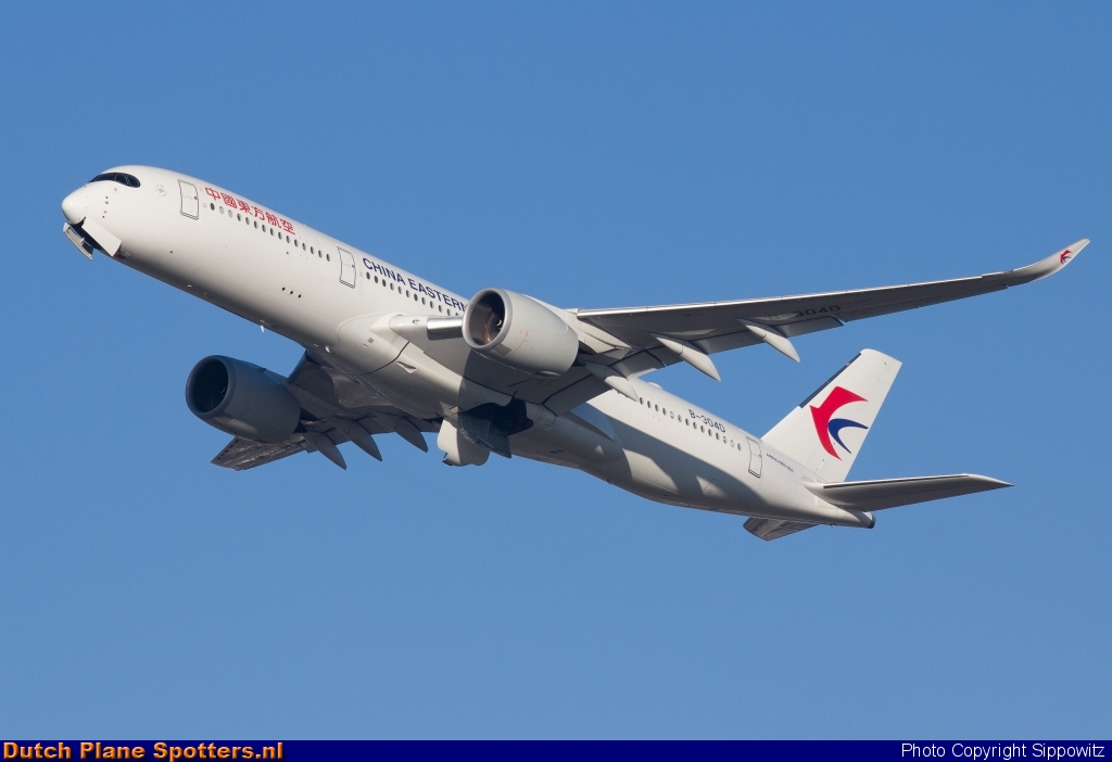 B-304D Airbus A350-900 China Eastern Airlines by Sippowitz