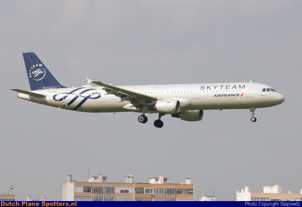 F-GTAE Airbus A321 Air France by Sippowitz