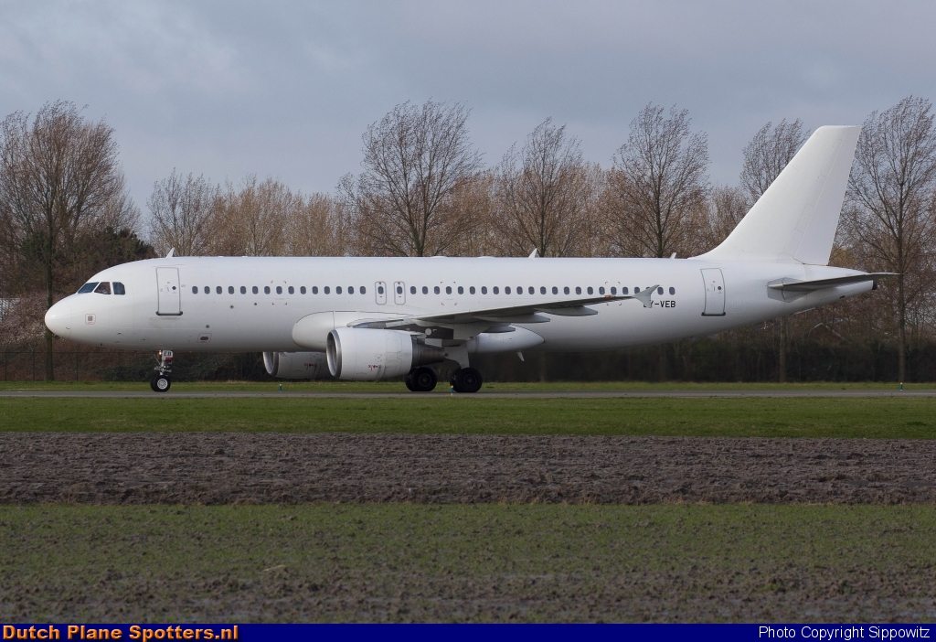 LY-VEB Airbus A320 Avion Express by Sippowitz