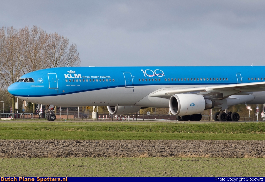PH-AKB Airbus A330-300 KLM Royal Dutch Airlines by Sippowitz