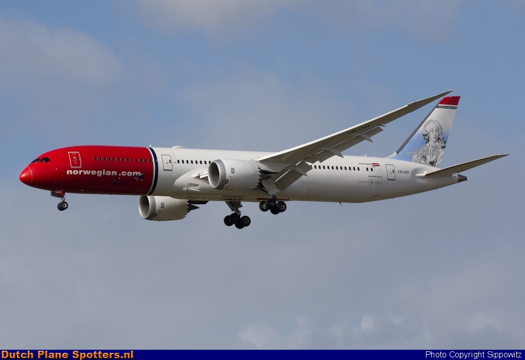 LN-LNX Boeing 787-9 Dreamliner Norwegian Long Haul by Sippowitz
