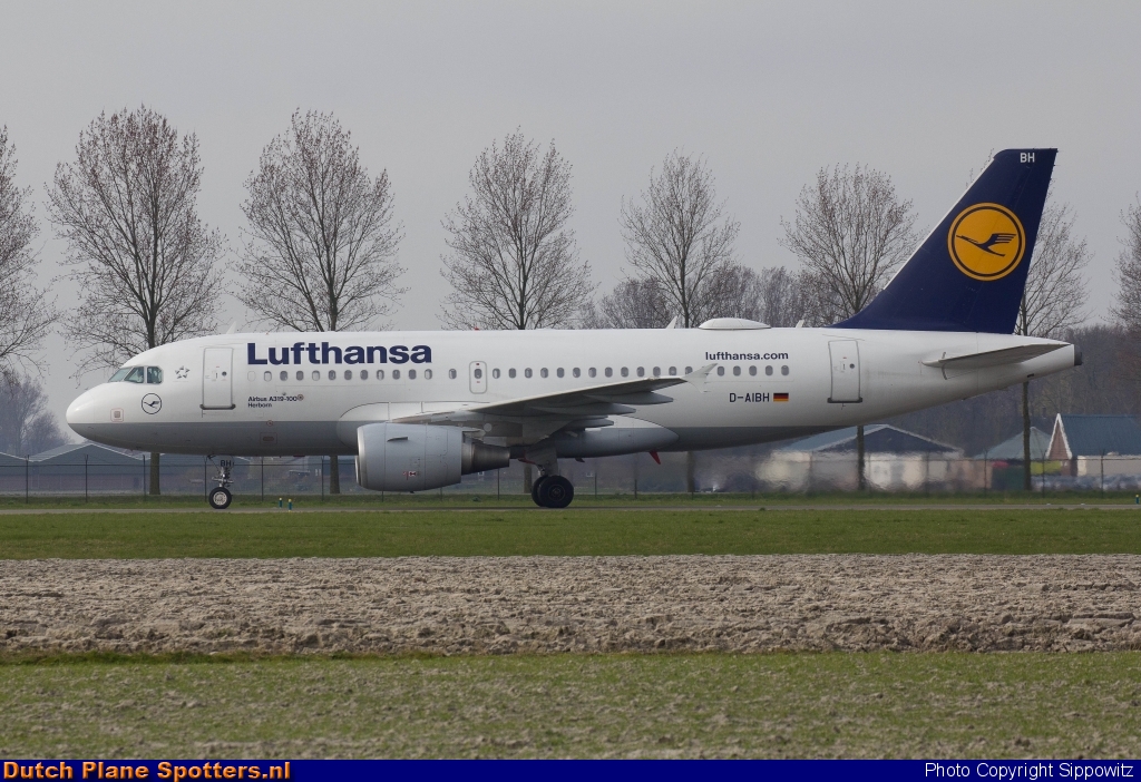 D-AIBH Airbus A319 Lufthansa by Sippowitz