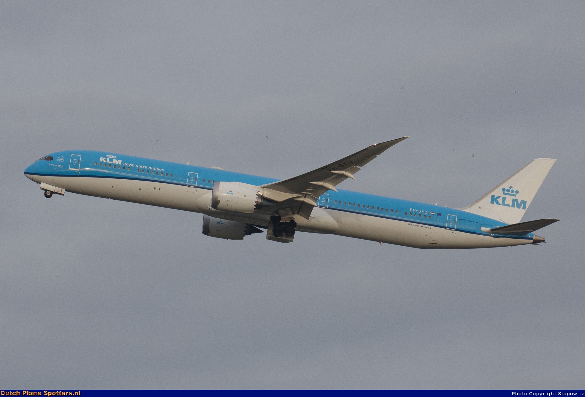 PH-BKD Boeing 787-10 Dreamliner KLM Royal Dutch Airlines by Sippowitz