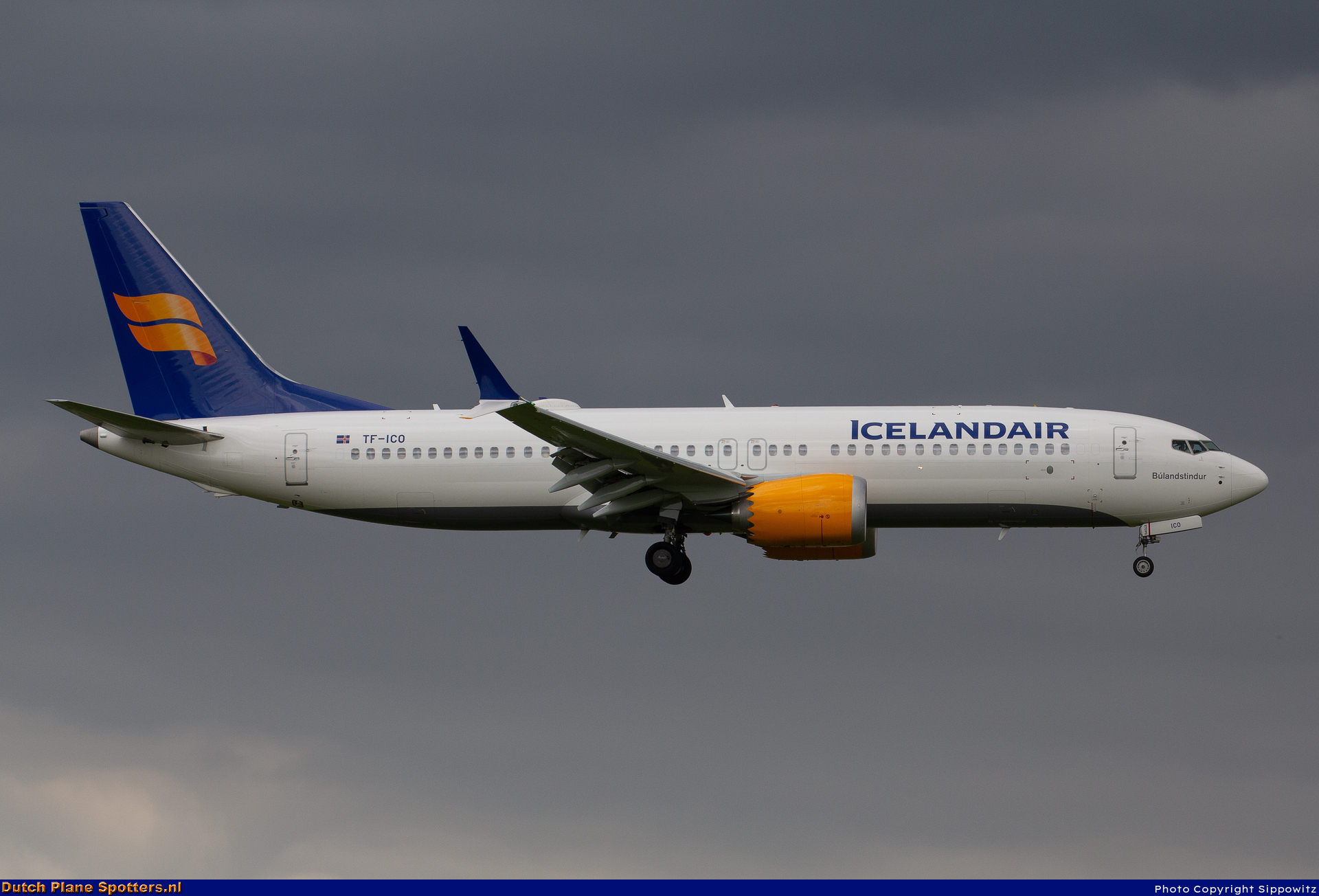 TF-ICO Boeing 737 MAX 8 Icelandair by Sippowitz