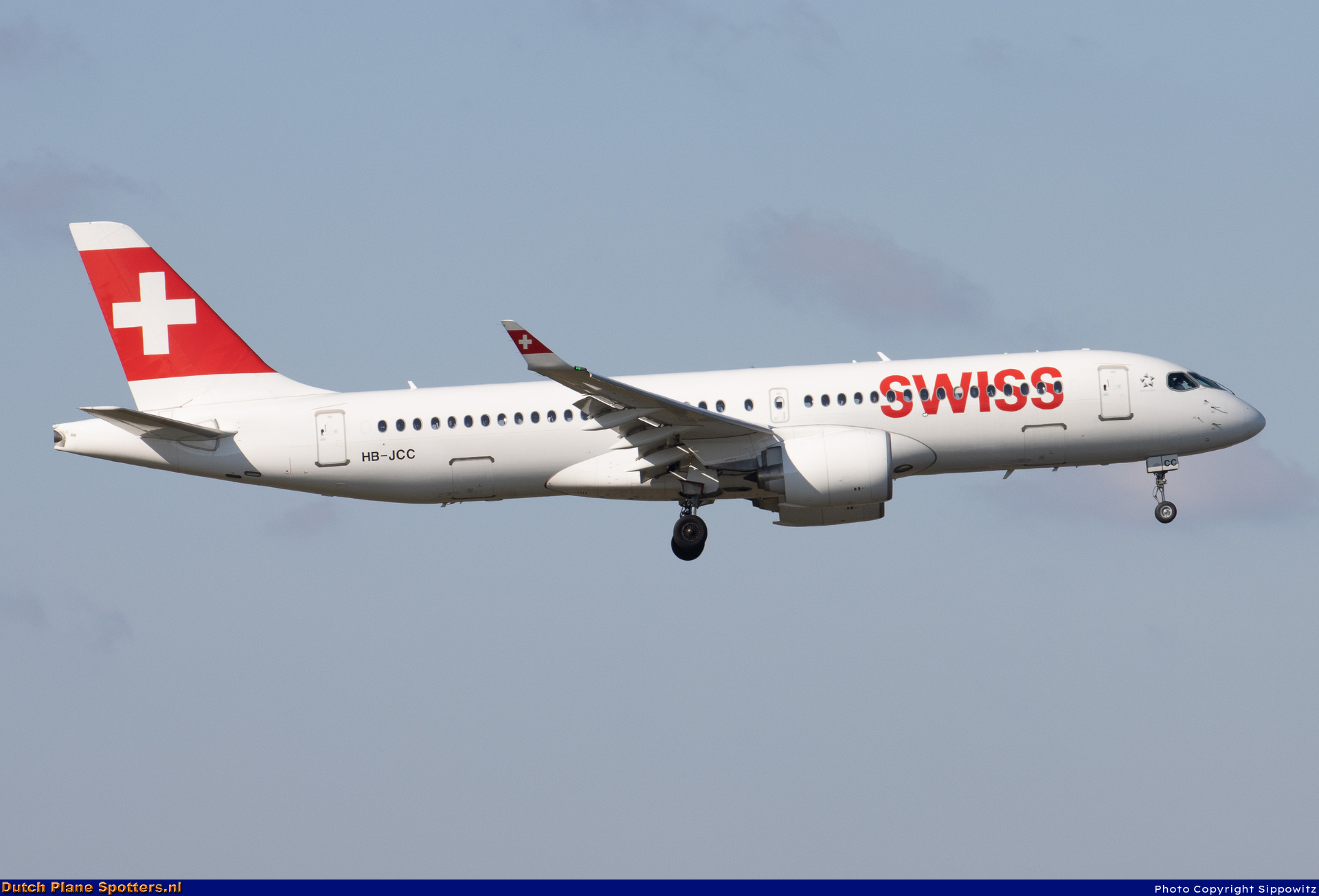 HB-JCC Airbus A220-300 Swiss International Air Lines by Sippowitz