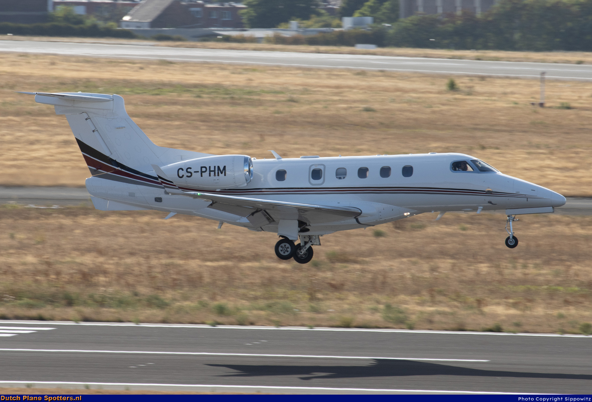 CS-PHM Embraer 505 Phenom 300 NetJets Europe by Sippowitz