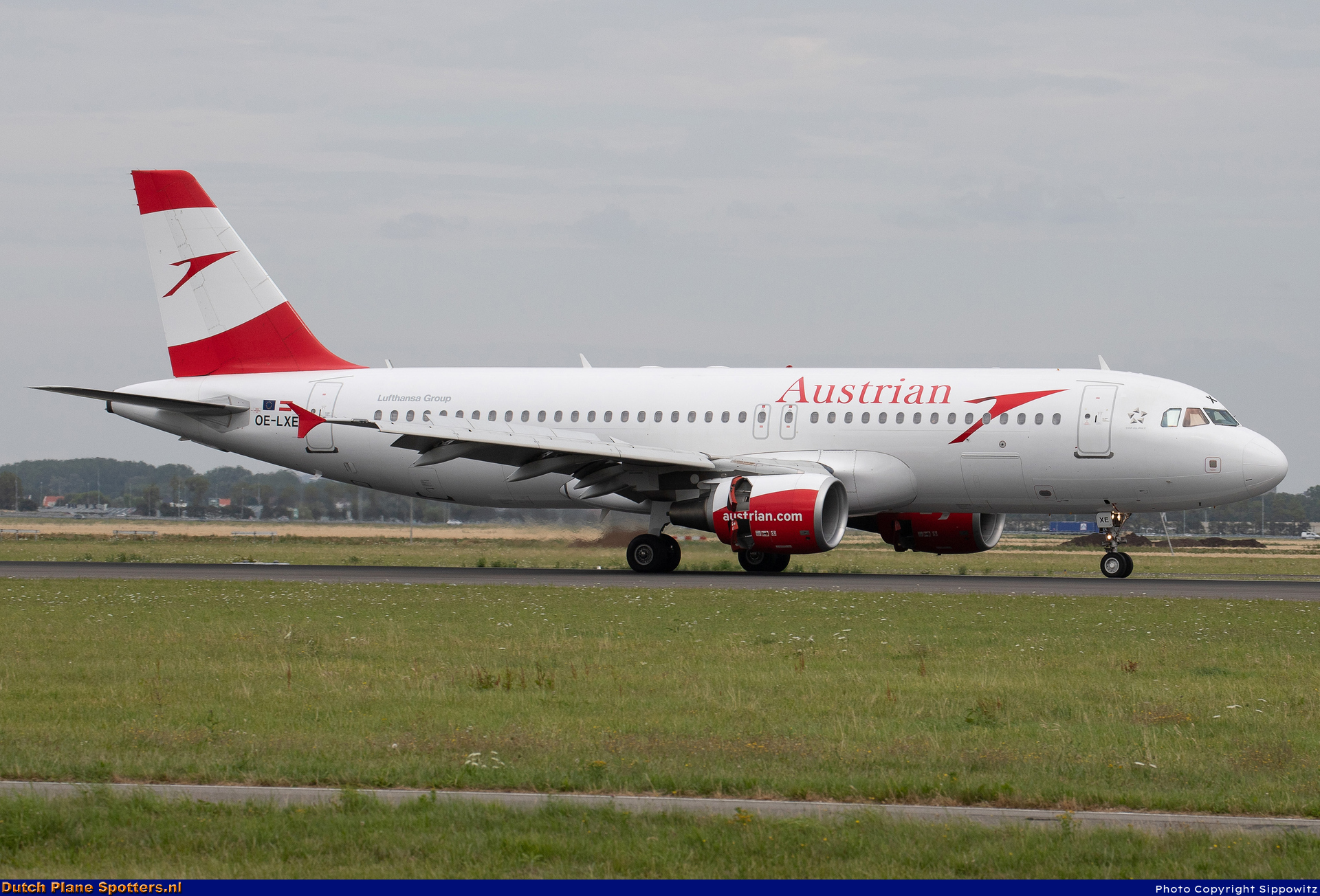 OE-LXE Airbus A320 Austrian Airlines by Sippowitz