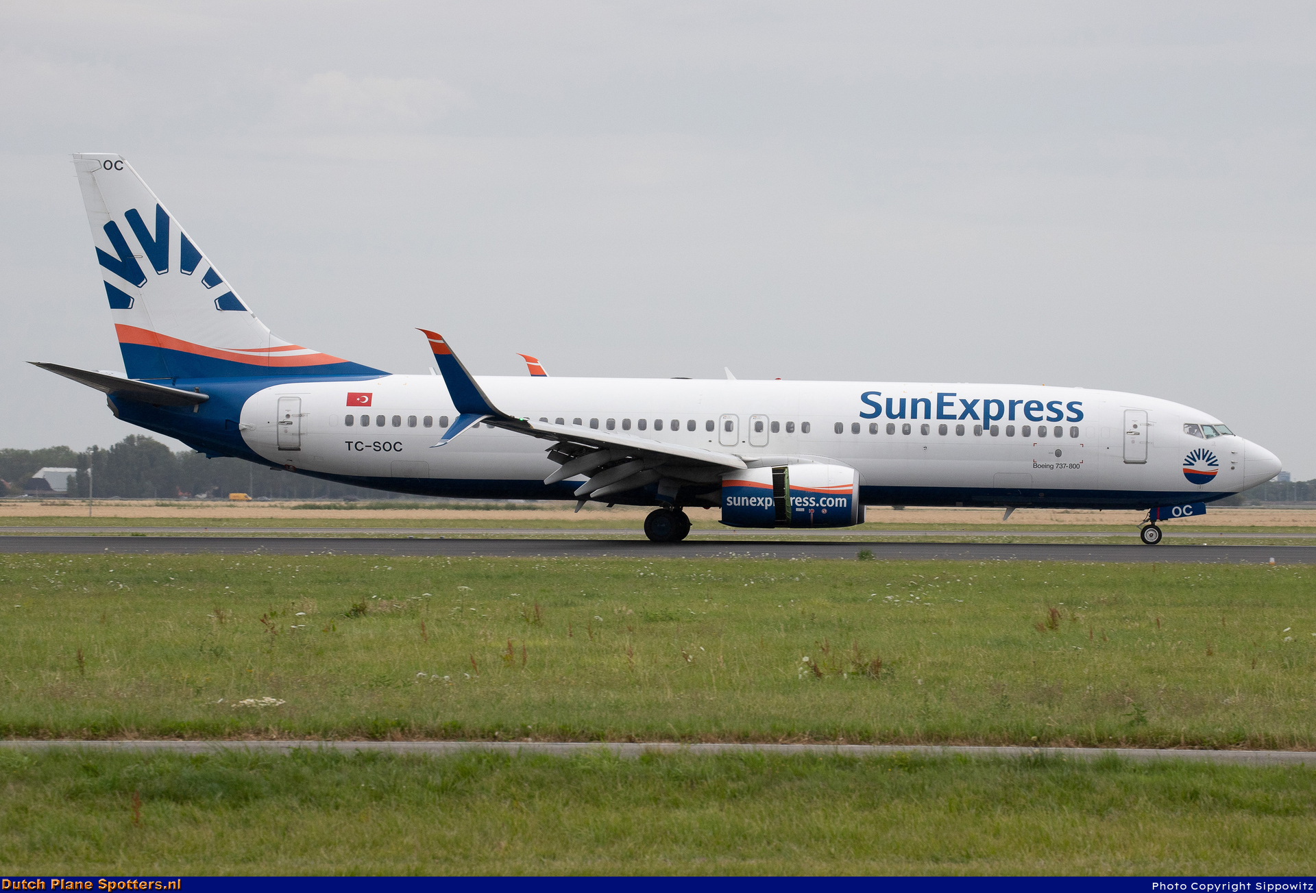 TC-SOC Boeing 737-800 SunExpress by Sippowitz