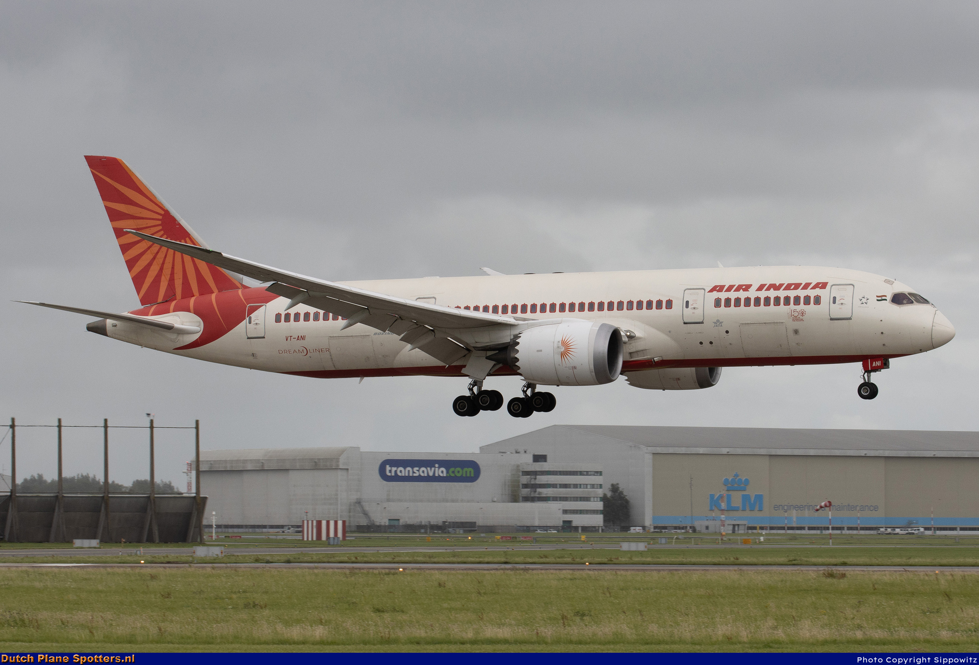 VT-ANI Boeing 787-8 Dreamliner Air India by Sippowitz