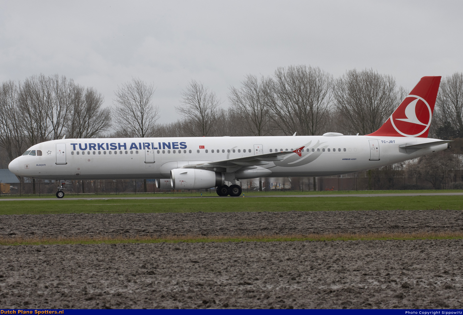 TC-JRT Airbus A321 Turkish Airlines by Sippowitz