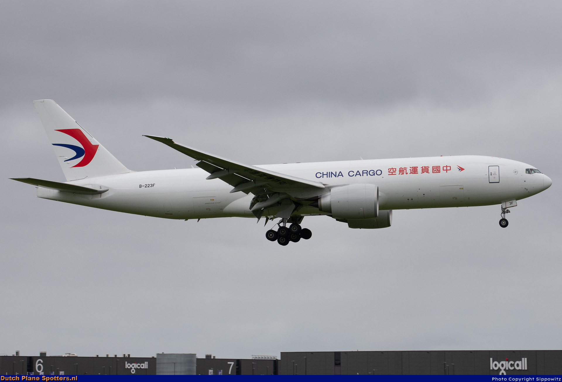 B-223F Boeing 777-F China Cargo Airlines by Sippowitz