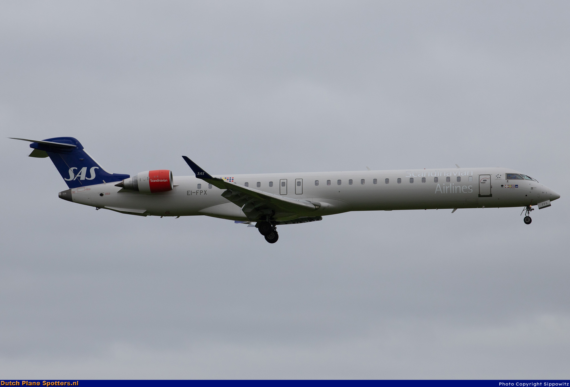 EI-FPX Bombardier Canadair CRJ900 Cityjet (SAS Scandinavian Airlines) by Sippowitz