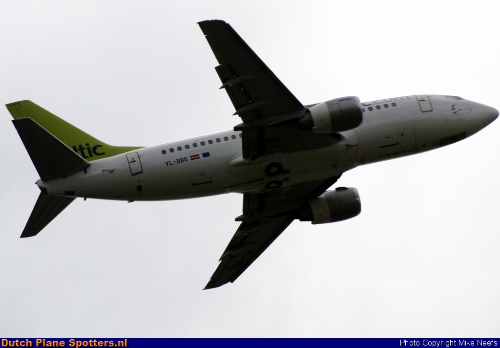 YL-BBQ Boeing 737-500 Air Baltic by Mike Neefs