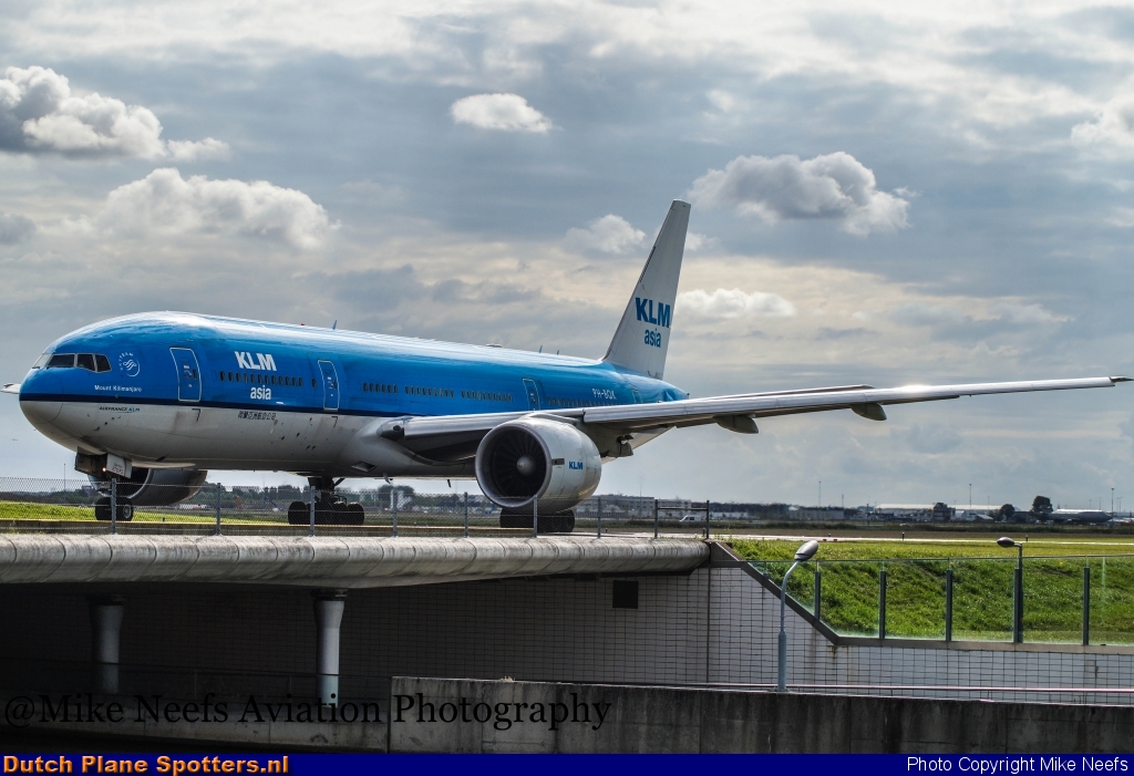 PH-BQK Boeing 777-200 KLM Asia by Mike Neefs