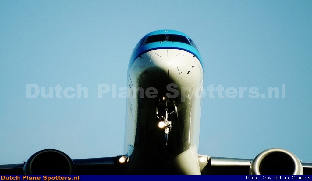 PH-EZK Embraer 190 KLM Cityhopper by Luc Gruijters