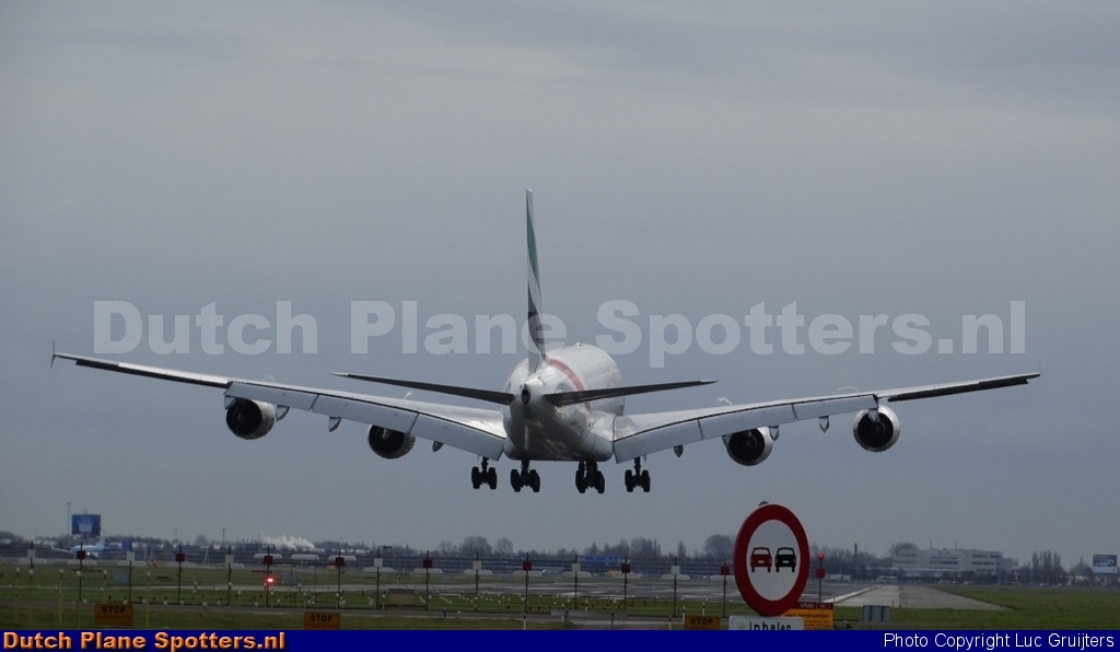 A6-EDU Airbus A380-800 Emirates by Luc Gruijters