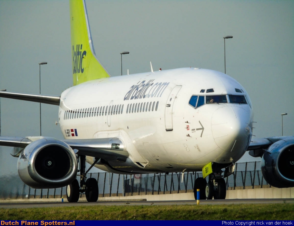 YL-BBY Boeing 737-300 Air Baltic by nick van der hoek